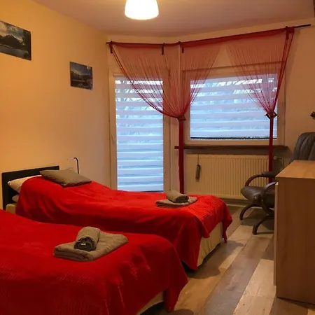 Apartment Mieszkanie U Tomka Inpiw02